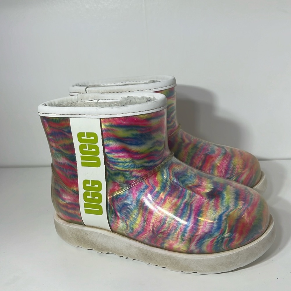 Girls Uggs Classic Clear mini boot in rainbow pattern.